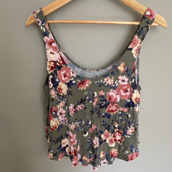 American Eagle Outfitters Tops - Soft snd Sexy Tank Top